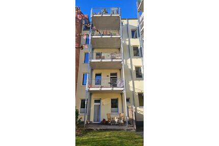 Altbau und doch neu: 3-Zimmer-Wohnung in der Wik - Kiel