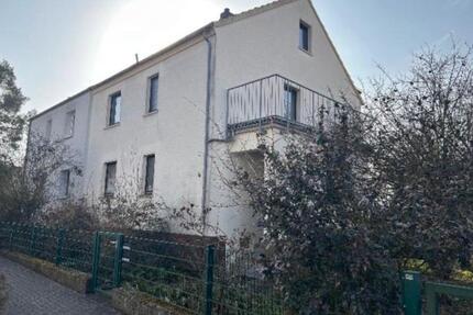 Renovierungsbedürftige Doppelhaushälfte in Pohlheim