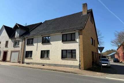 Haus zum Kaufen in Brakel 139.000,00 € 140 m²