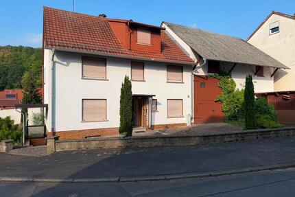 Einfamilienhaus mit Scheune und Garage Renovierungsbedürftig - Bad Hersfeld