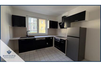Attraktive Wohnung mit 2-Zimmern, neuer Einbauküche, Balkon & Stellplatz! - Magdeburg Leipziger Straße