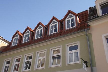 Großzügige 3-Raumwohnung mit Süd-Dachterrasse und Fußbodenheizung - Großenhain