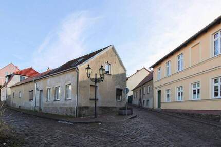 Einfamilienhaus mit Gestaltungspotenzial - Ihr neues Zuhause im Altstadtkern von Bad Freienwalde - Bad Freienwalde (Oder)