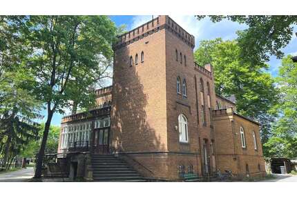 Haus zum Kaufen in Döbern 147.500,00 € 383 m²