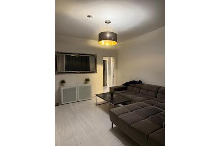 Schöne möblierte Zwei Zimmer Wohnung mit Balkon,Internet & Parkp - Berlin Tempelhof-Schöneberg