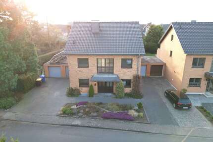 Haus zum Kaufen in Erftstadt 595.000,00 € 230 m²