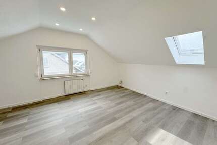 Wohnung zum Kaufen in Lohmar 109.000,00 € 24.52 m²