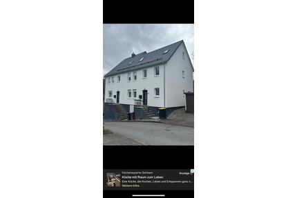 Mehrfamilienhaus mit 6 Wohneinheiten komplett vermietet - Bad Berleburg