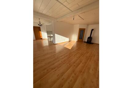 Großzügige 5-Zimmer-Wohnung mit ca. 30 m² Wohn- und Essbereich - Olsberg