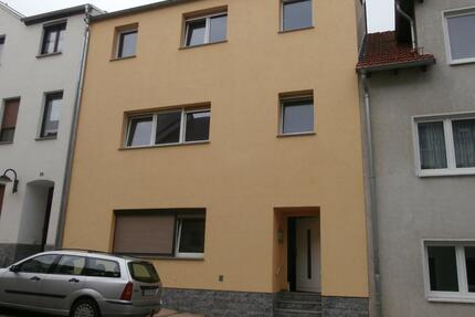 Haus in Crimmitschau zentrale gute Lage 2 Wohnungen ca.100 + 40QM - Zwickau Zwickau-West