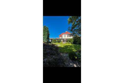 Villa 260 m² in Barmstedt – zentral & ruhig