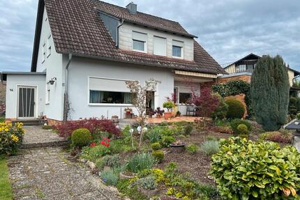Freistehendes Einfamilienhaus mit herrlichem Ausblick - Poppenricht