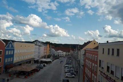 Lichtdurchflutete 3-Zimmer-Wohnung – vermietet, am Stadtplatz - Eggenfelden