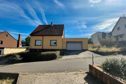 Einfamilienhaus mit großem Grundstück in Odenh - Östringen