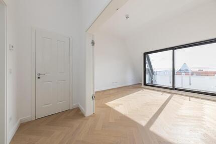 Dachgeschoss mit Weitblick | Klimaanlage | Fußbodenheizung | EBK | Terrasse - Berlin Steglitz-Zehlendorf