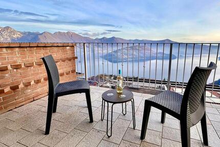 Moderne Ferienwohnung mit Pool und See- und Bergblick, Iseosee - Augsburg Hochzoll