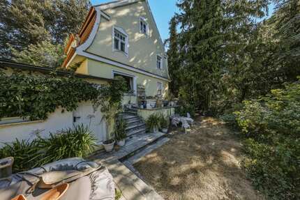 Haus zum Kaufen in Augsburg 1.090.000,00 € 120 m²