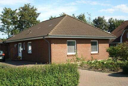 Schöner gepflegter Winkelbeungalow mit Carport, in 25791 Linden