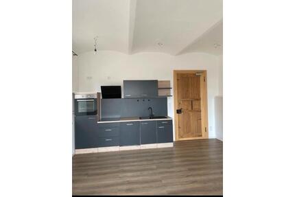 Erdgeschoss Wohnung 56 m2 - 710,00&nbsp;EUR Kaltmiete, ca.&nbsp; 56,00&nbsp;m&sup2; in Tacherting (PLZ: 83342)