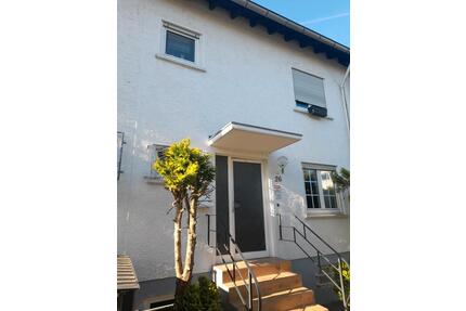 Reihenhaus in Offenbach-Bürgel - 539.000,00&nbsp;EUR Kaufpreis, ca.&nbsp; 143,00&nbsp;m&sup2; in Offenbach am Main (PLZ: 63075) Bürgel