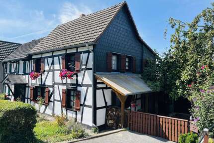 Haus zum Kaufen in Eitorf 150.000,00 € 84 m²