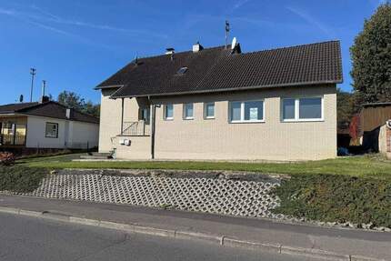 2-Familienhaus mit großem Grundstück in naturverbundener Ortsrandlage von Königswinter-Eudenbach