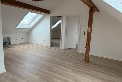 Moderne Dachgeschosswohnung in Bielefeld zu vermieten Erstbezug