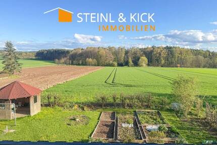 Zweifamilienhaus mit großem Garten und Ausbaupotential - Hahnbach Ursulapoppenricht
