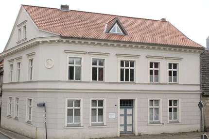 Haus zum Kaufen in Quedlinburg 155.000,00 € 315 m²
