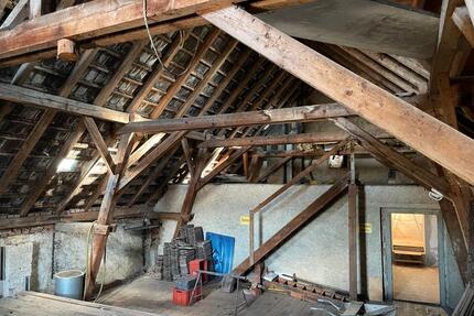 Dachgeschosswohnung 192 qm - 99.000,00&nbsp;EUR Kaufpreis, ca.&nbsp; 192,00&nbsp;m&sup2; in Jettingen-Scheppach (PLZ: 89343)