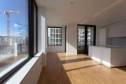 Wohnung zum Mieten in Berlin 2.327,68 € 91.66 m²