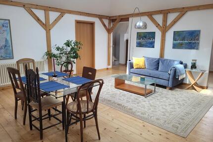 Weimar Westvorstadt: Große sonnige Ferienwohnung Balkon ab 926