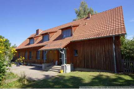 Haus zum Kaufen in Elxleben 370.000,00 € 277 m²