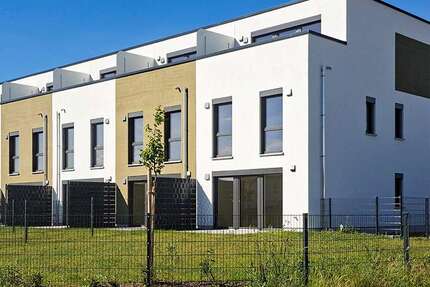 Haus zum Mieten in Neuenhagen 2.180,00 € 133 m²
