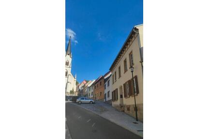 Haus zu vermieten mit Garten und Balkon - Naumburg (Saale)