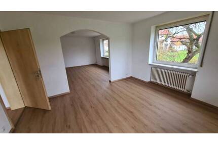 Großes Wohnhaus - für 2-3 Generationen oder gewerbliche Nutzung geeignet - Sulzbach-Rosenberg Unterschwaig