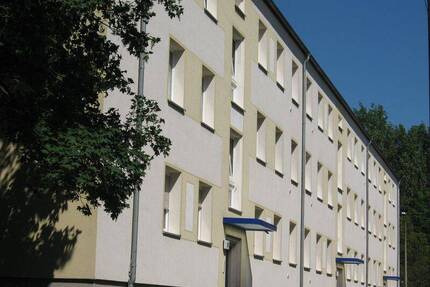 3-Raum Wohnung im Altbau - 585,00&nbsp;EUR Kaltmiete, ca.&nbsp; 65,00&nbsp;m&sup2;&nbsp;Wohnfl&auml;che in Schkeuditz (PLZ: 04435)