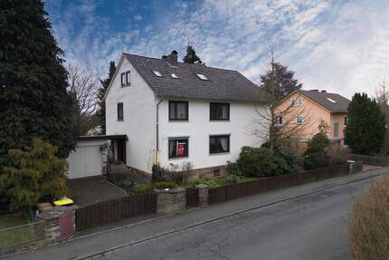 Raum für Leben, Generationen und Ideen - attraktives Zweifamilienhaus in Kassel-Harleshausen!