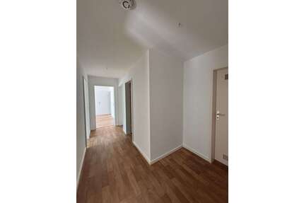 Wohnung zum Mieten in Augsburg 914,00 € 70.64 m²