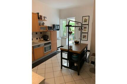 3 Zimmer Wohnung mit Einbauküche, Sauna, Balkon, Garten, Garage und Stellplatz in der Altstadt - Bielefeld