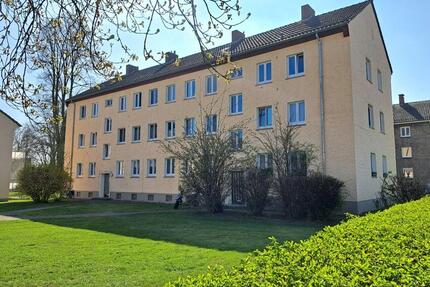 ***Tolle 2-Zimmerwohnung im EG ruhig gelegen mit Vinylboden und Balkon*** - Duisburg Rheinhausen