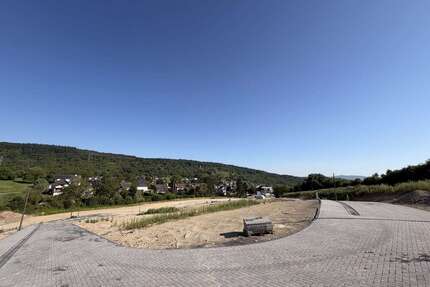 Grundstück zu verkaufen in Sinzig 189.000,00 € 528 m²