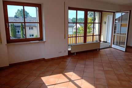 Eigentumswohnung - 180.000,00&nbsp;EUR Kaufpreis, ca.&nbsp; 84,00&nbsp;m&sup2; in Bad Steben (PLZ: 95138)