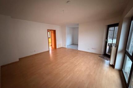 Helle 2 Zimmer Wohnung in Mainaschaff mit Balkon, EBK & Stellpalt - Aschaffenburg Gailbach