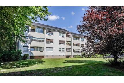 Praktische 4-Zimmer-Wohnung mit Süd-West-Balkon, Einbauküche und modernem Duschbad in Bremen-Huchting