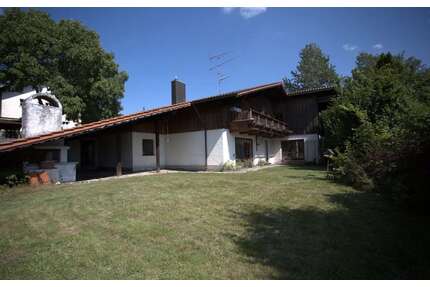 Haus zum Kaufen in Freyung 350.000,00 € 260 m²