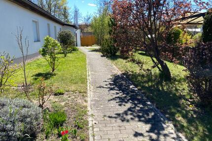 Ebenerdige Wohnung im Reihenhausstil mit Garten - Brieskow-Finkenheerd