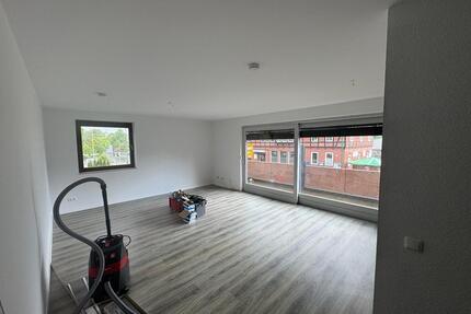 Frisch renovierte, helle 3-Zimmer-Wohnung mit Balkon – 92 m² - Nienhagen