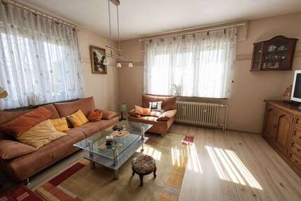 Haus zum Kaufen in Linsengericht-Altenhasslau 313.000,00 € 177 m²