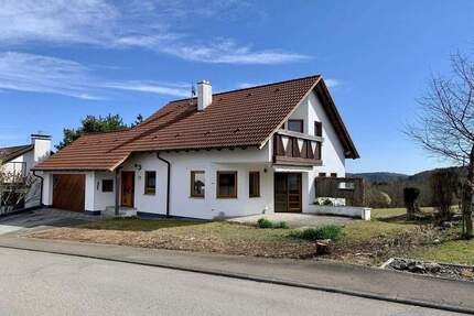 Sonniges Familienidyll mit Weitblick - gepflegtes Einfamilienhaus in Stetten a.k.M.-Frohnstetten - Stetten am kalten Markt